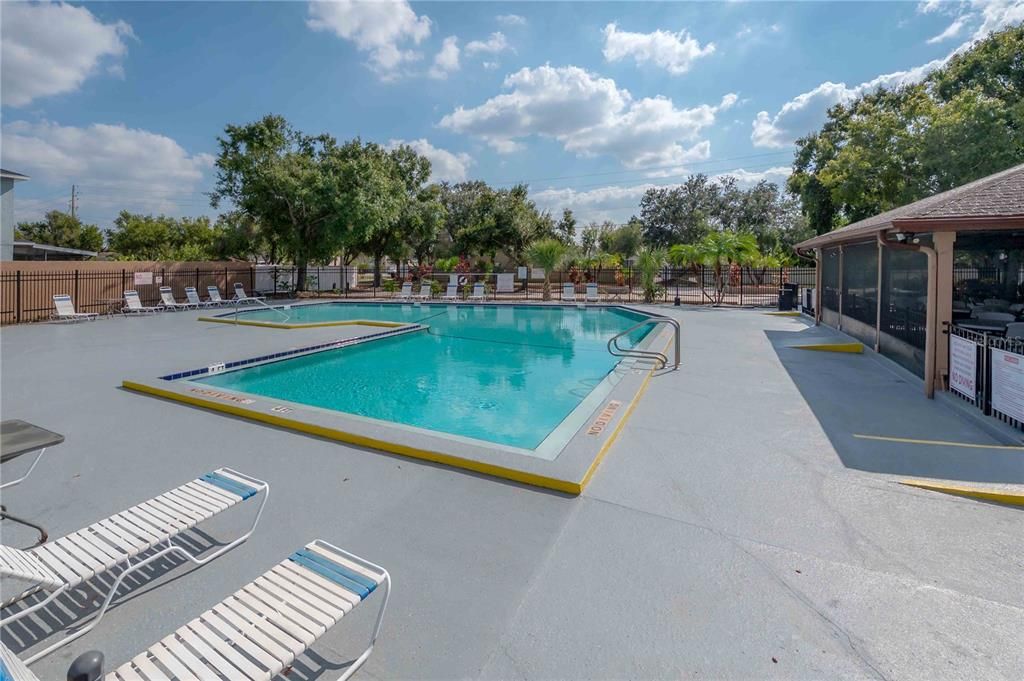 待售: $375,000 (4 贝兹, 2 浴室, 1910 平方英尺)