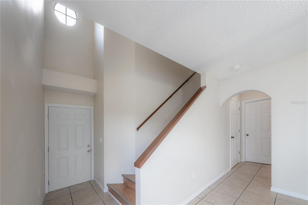 待售: $375,000 (4 贝兹, 2 浴室, 1910 平方英尺)