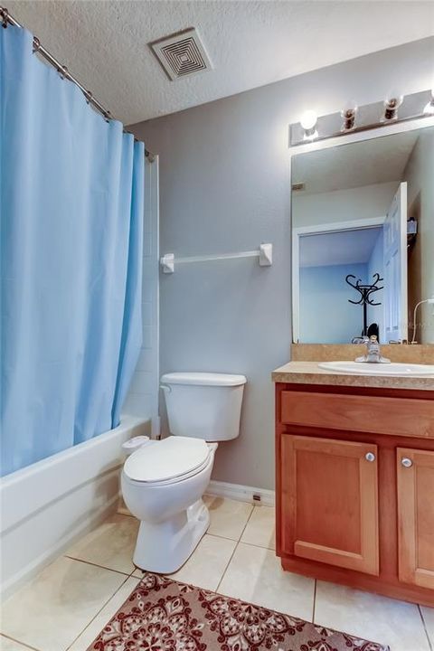 En Venta: $239,900 (2 camas, 2 baños, 1292 Pies cuadrados)