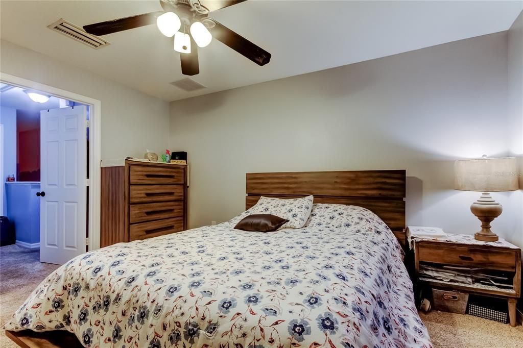 En Venta: $239,900 (2 camas, 2 baños, 1292 Pies cuadrados)