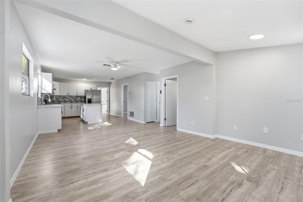 En Venta: $299,900 (3 camas, 1 baños, 1160 Pies cuadrados)