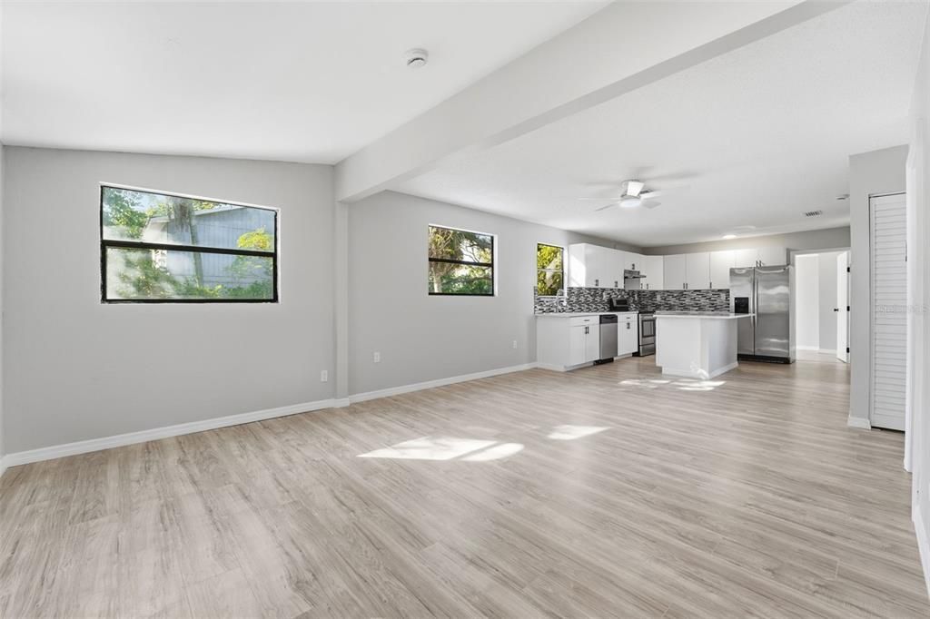 En Venta: $299,900 (3 camas, 1 baños, 1160 Pies cuadrados)