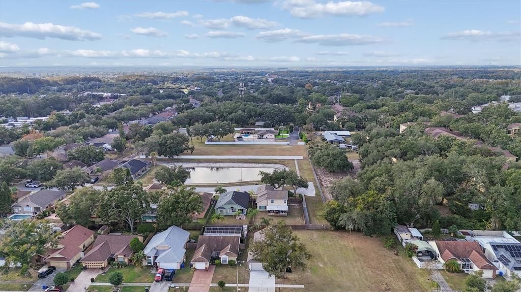 合同活跃: $449,900 (3 贝兹, 2 浴室, 1302 平方英尺)