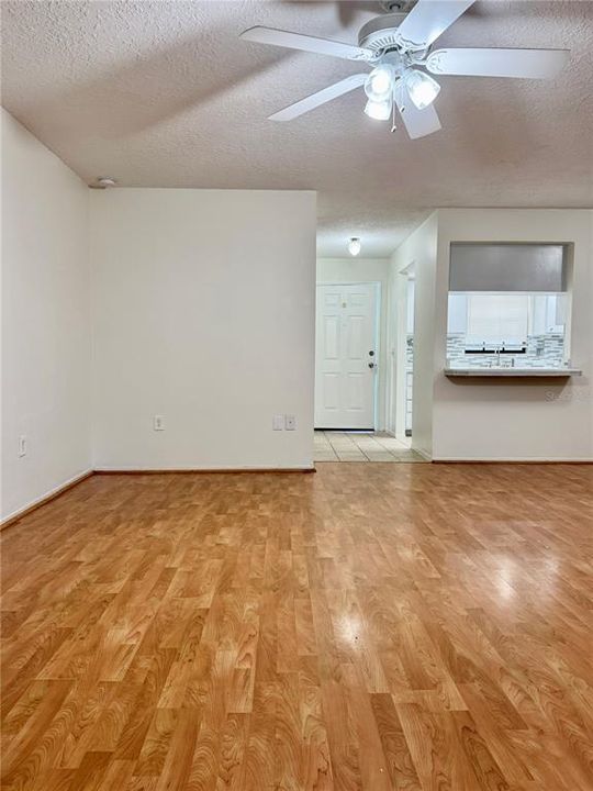 For Rent: $1,950 (3 beds, 2 baths, 1165 Square Feet)