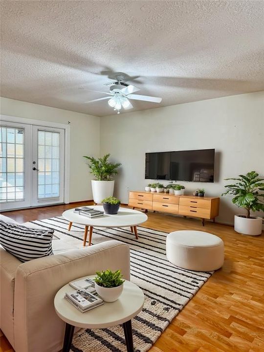 For Rent: $1,950 (3 beds, 2 baths, 1165 Square Feet)