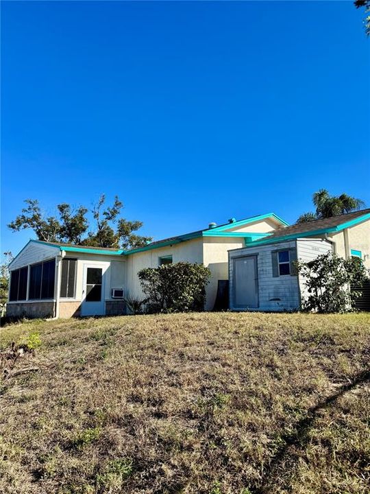 For Rent: $1,950 (3 beds, 2 baths, 1165 Square Feet)