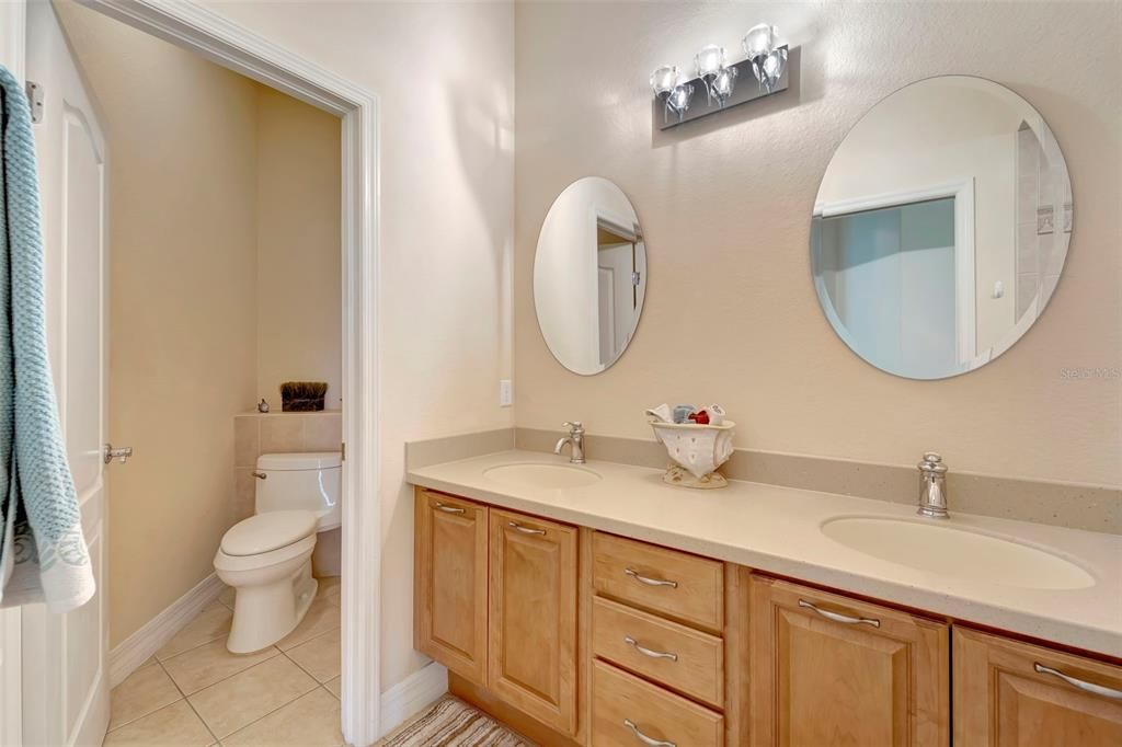 Под контрактом: $270,000 (3 спален, 2 ванн, 1532 Квадратных фут)