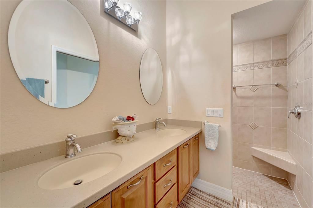 Под контрактом: $270,000 (3 спален, 2 ванн, 1532 Квадратных фут)