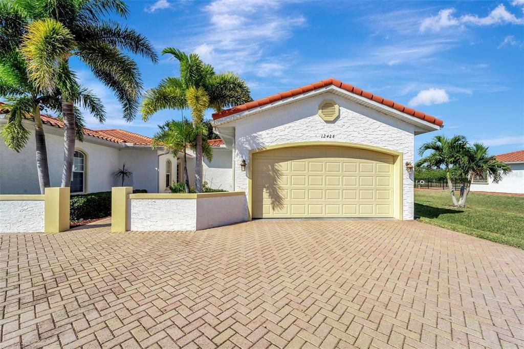 Под контрактом: $270,000 (3 спален, 2 ванн, 1532 Квадратных фут)