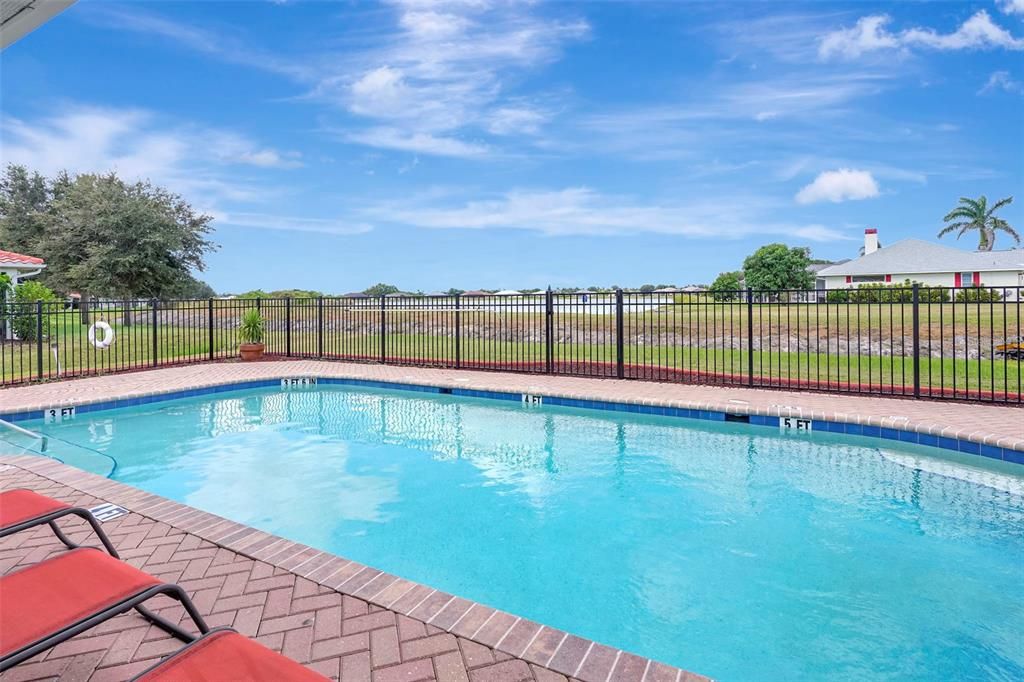 Под контрактом: $270,000 (3 спален, 2 ванн, 1532 Квадратных фут)