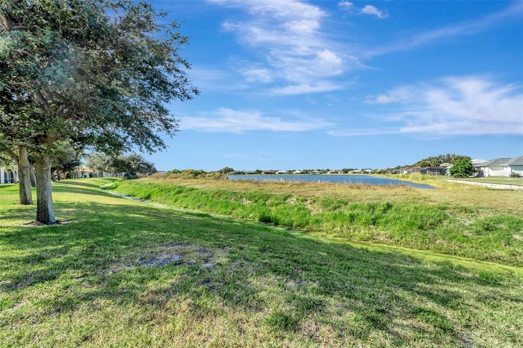 Под контрактом: $270,000 (3 спален, 2 ванн, 1532 Квадратных фут)