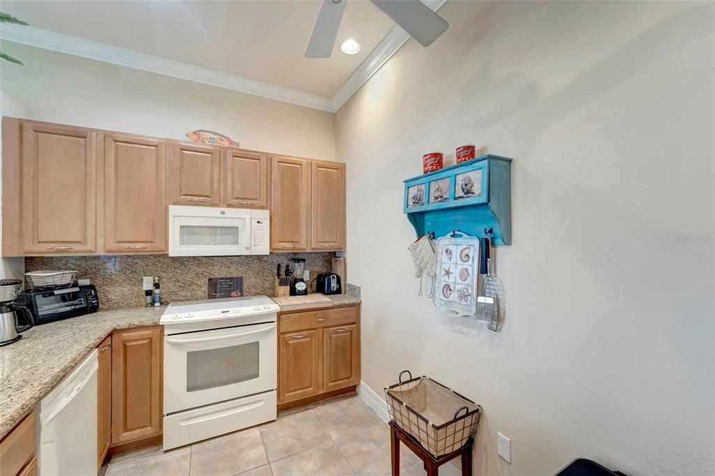 Под контрактом: $270,000 (3 спален, 2 ванн, 1532 Квадратных фут)