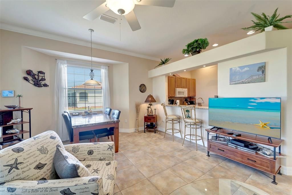 Под контрактом: $270,000 (3 спален, 2 ванн, 1532 Квадратных фут)