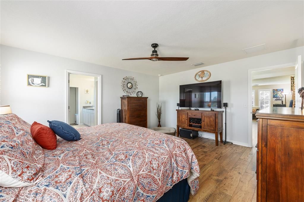 待售: $549,900 (5 贝兹, 3 浴室, 2924 平方英尺)