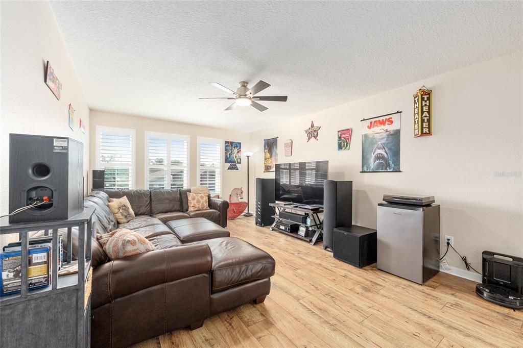 待售: $549,900 (5 贝兹, 3 浴室, 2924 平方英尺)