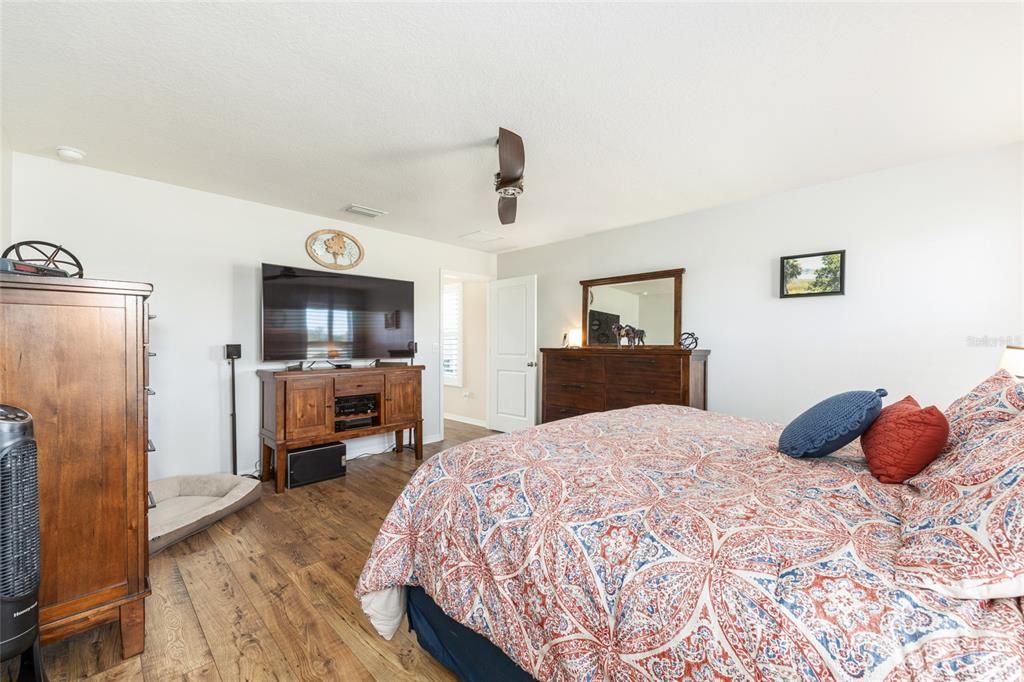 待售: $549,900 (5 贝兹, 3 浴室, 2924 平方英尺)