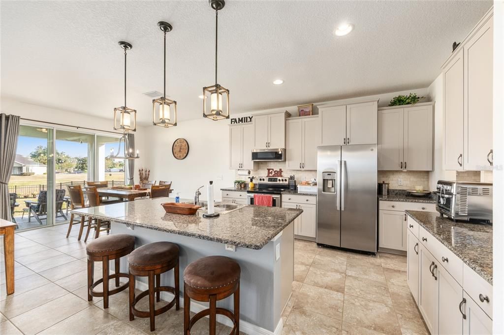 待售: $549,900 (5 贝兹, 3 浴室, 2924 平方英尺)