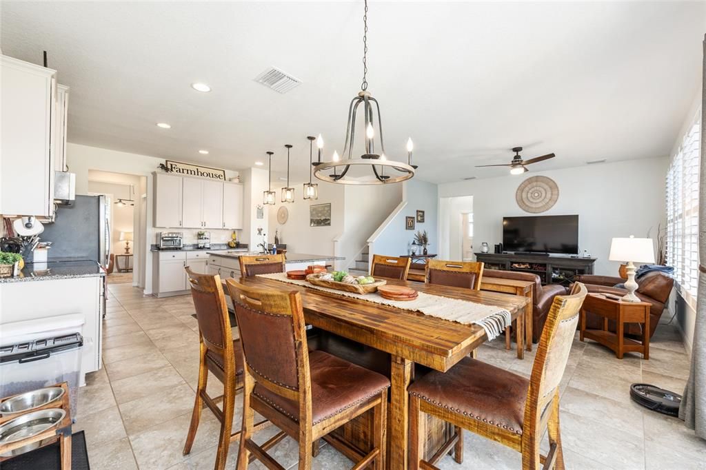 待售: $549,900 (5 贝兹, 3 浴室, 2924 平方英尺)