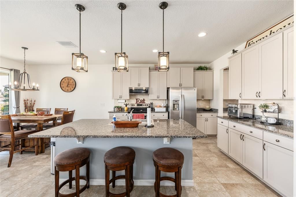 待售: $549,900 (5 贝兹, 3 浴室, 2924 平方英尺)