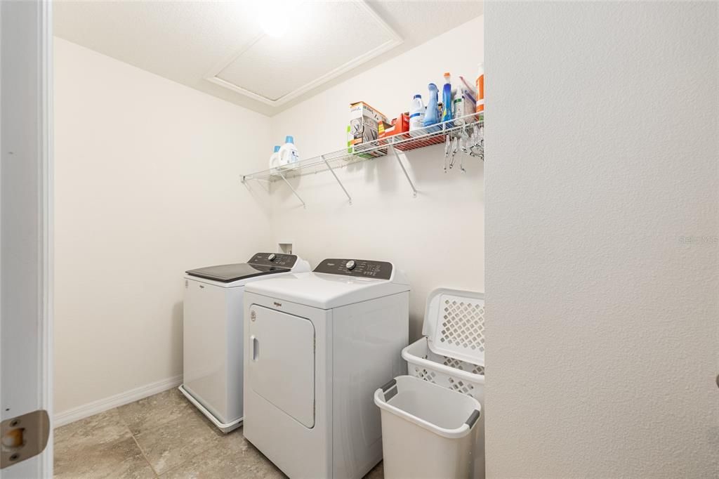 待售: $549,900 (5 贝兹, 3 浴室, 2924 平方英尺)