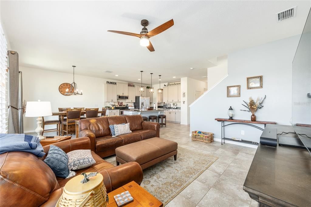 待售: $549,900 (5 贝兹, 3 浴室, 2924 平方英尺)