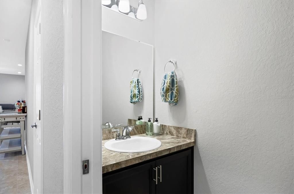 待售: $325,000 (3 贝兹, 2 浴室, 1769 平方英尺)