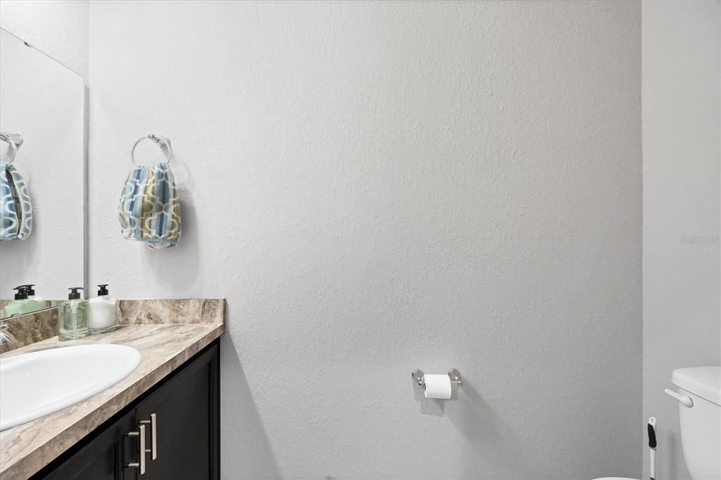 待售: $325,000 (3 贝兹, 2 浴室, 1769 平方英尺)