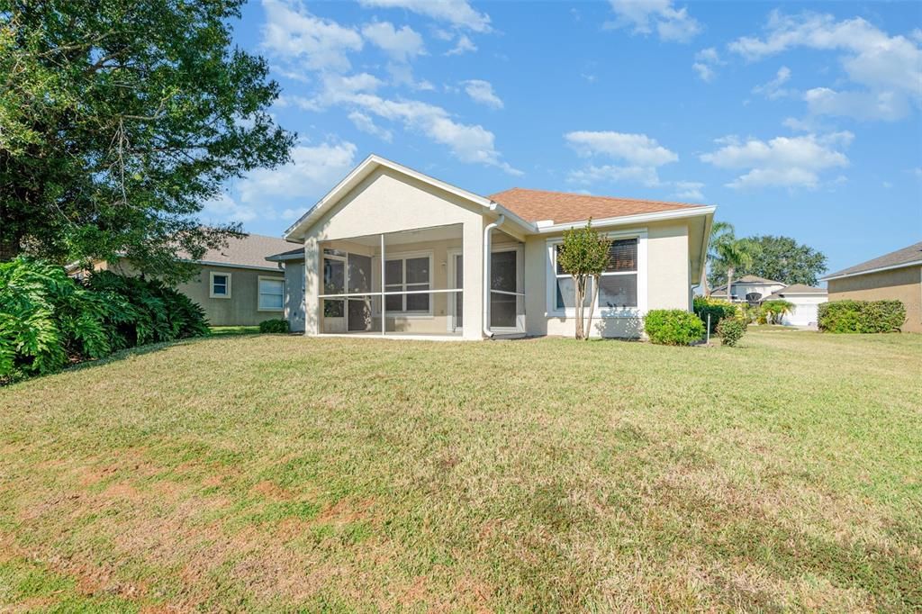 Activo con contrato: $299,900 (3 camas, 2 baños, 1655 Pies cuadrados)