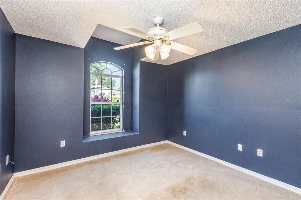 Activo con contrato: $299,900 (3 camas, 2 baños, 1655 Pies cuadrados)