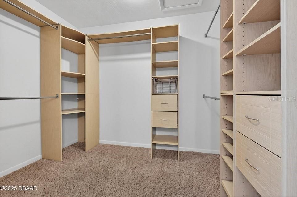 待售: $265,000 (3 贝兹, 2 浴室, 2132 平方英尺)