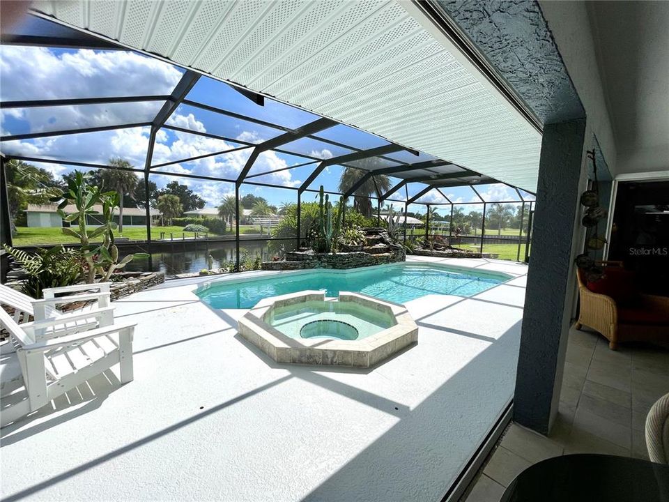 For Sale: $575,000 (3 beds, 2 baths, 1889 Square Feet)