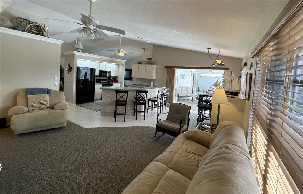 For Sale: $575,000 (3 beds, 2 baths, 1889 Square Feet)