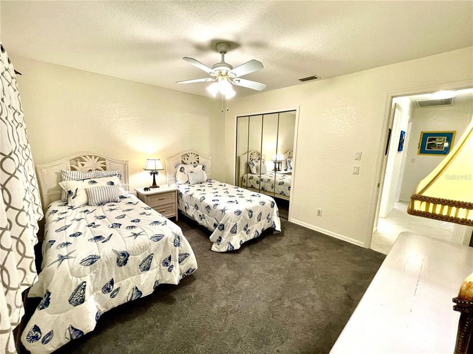 For Sale: $575,000 (3 beds, 2 baths, 1889 Square Feet)