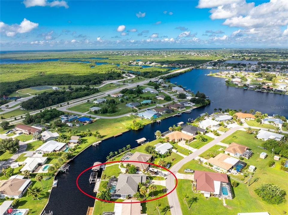 For Sale: $575,000 (3 beds, 2 baths, 1889 Square Feet)