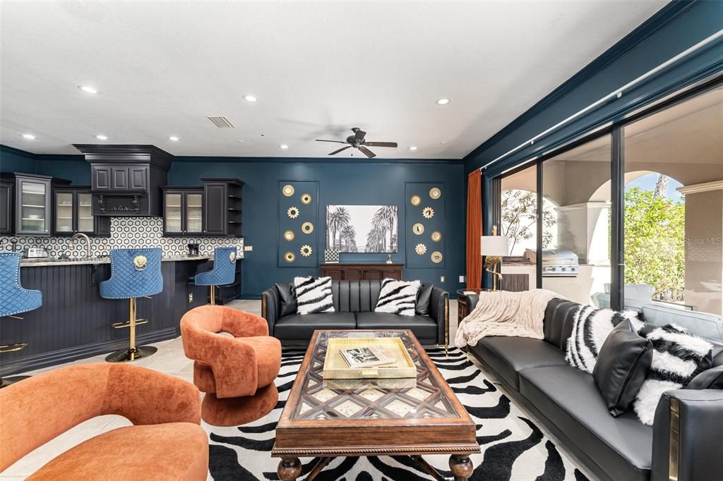 На продажу: $1,350,000 (5 спален, 4 ванн, 3355 Квадратных фут)