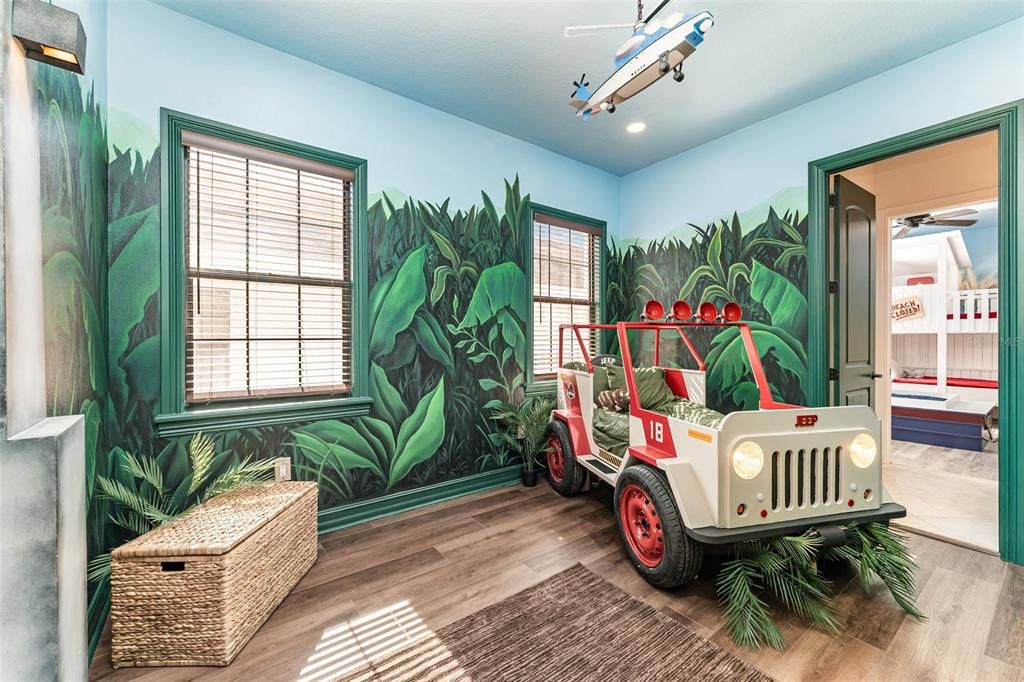 На продажу: $1,350,000 (5 спален, 4 ванн, 3355 Квадратных фут)