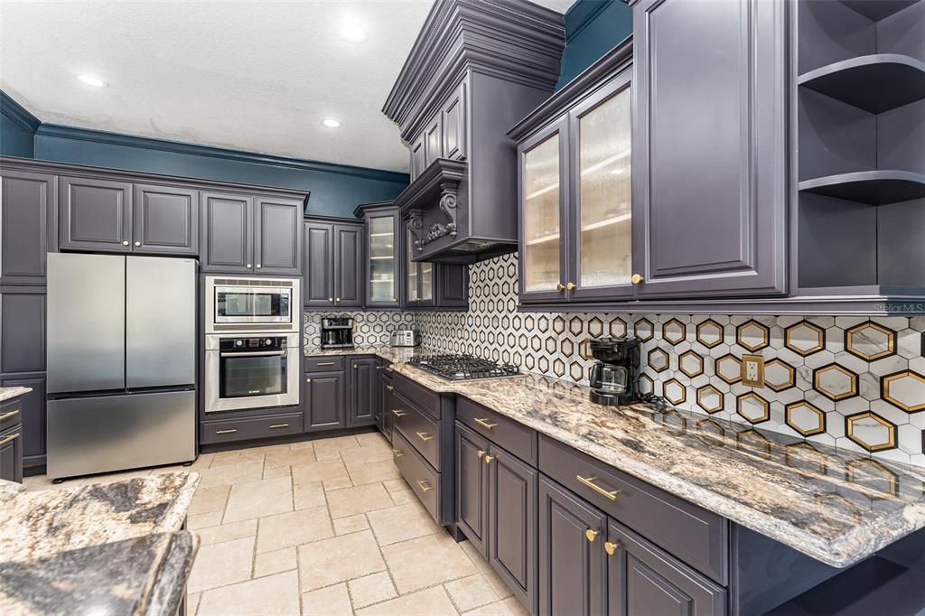 На продажу: $1,350,000 (5 спален, 4 ванн, 3355 Квадратных фут)