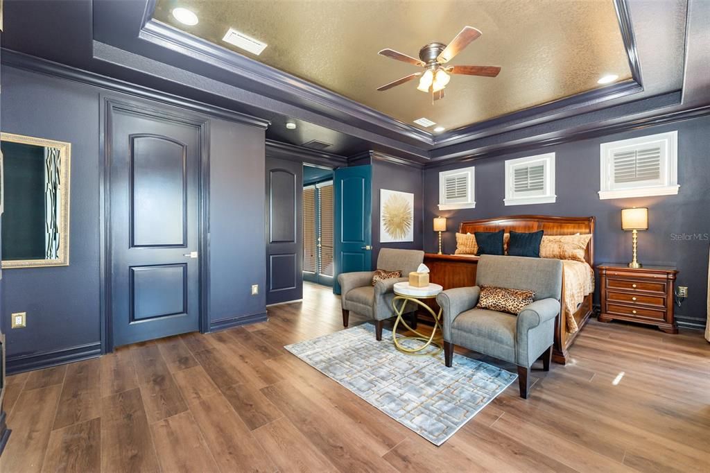 На продажу: $1,350,000 (5 спален, 4 ванн, 3355 Квадратных фут)