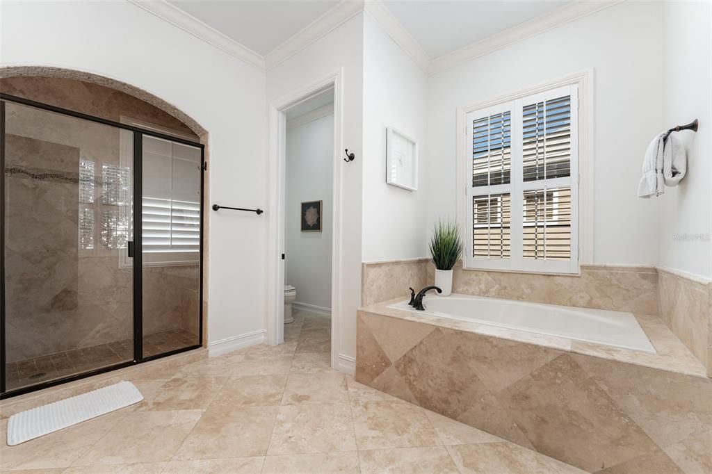 На продажу: $1,350,000 (5 спален, 4 ванн, 3355 Квадратных фут)