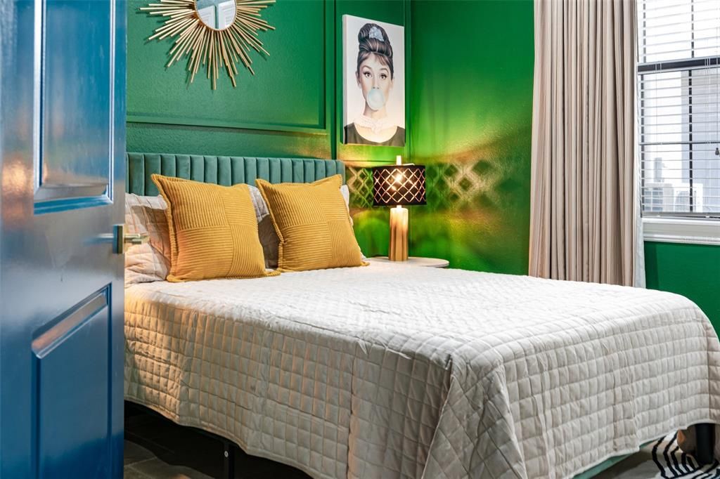 На продажу: $1,350,000 (5 спален, 4 ванн, 3355 Квадратных фут)