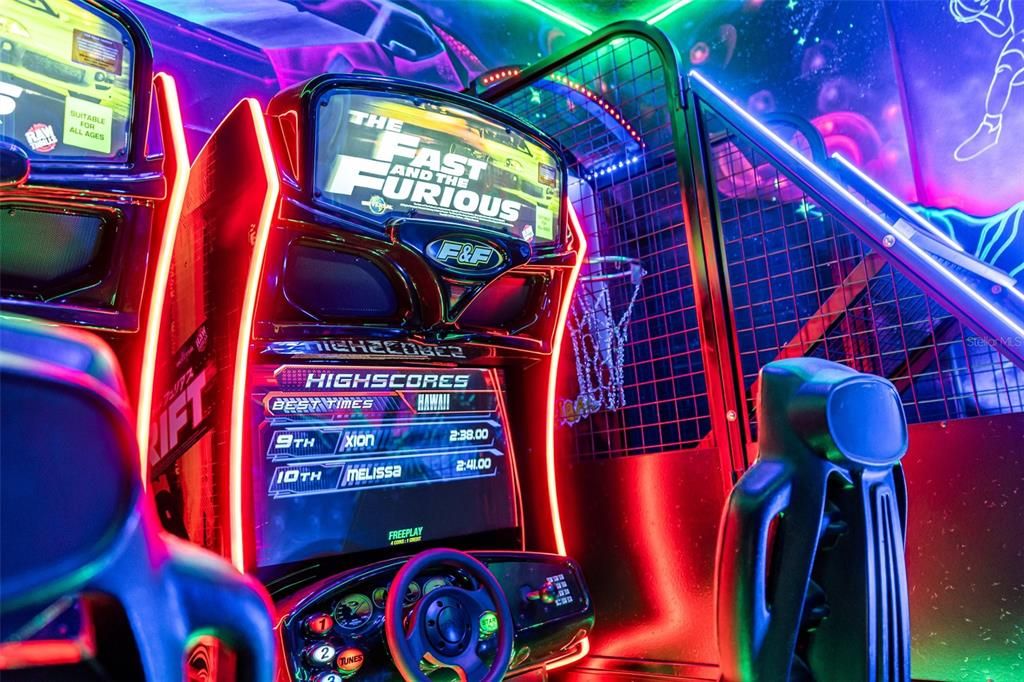 На продажу: $1,350,000 (5 спален, 4 ванн, 3355 Квадратных фут)