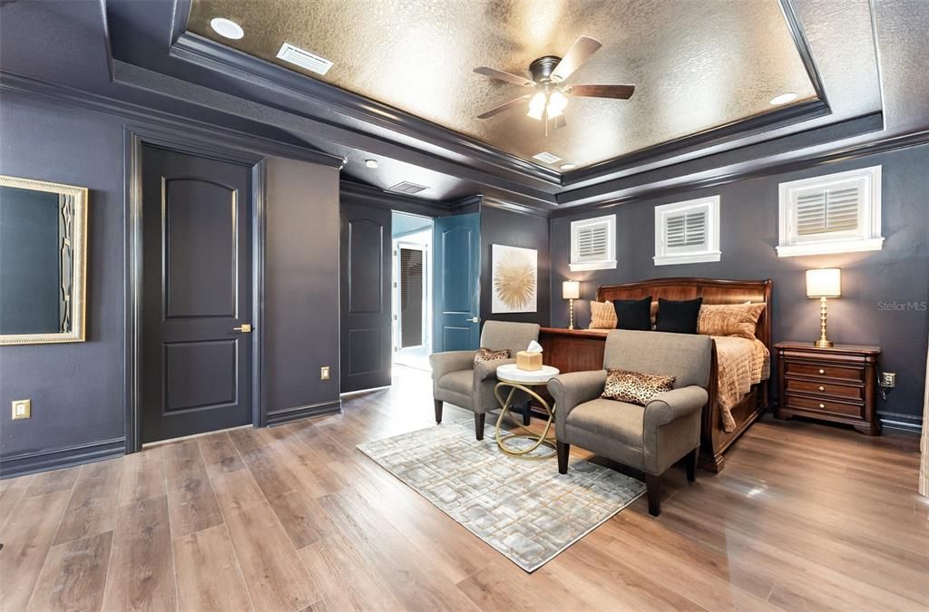 На продажу: $1,350,000 (5 спален, 4 ванн, 3355 Квадратных фут)