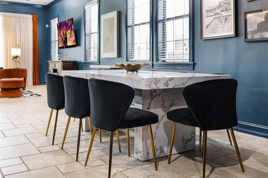 На продажу: $1,350,000 (5 спален, 4 ванн, 3355 Квадратных фут)