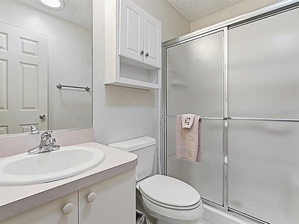 Под контрактом: $229,000 (2 спален, 2 ванн, 1156 Квадратных фут)