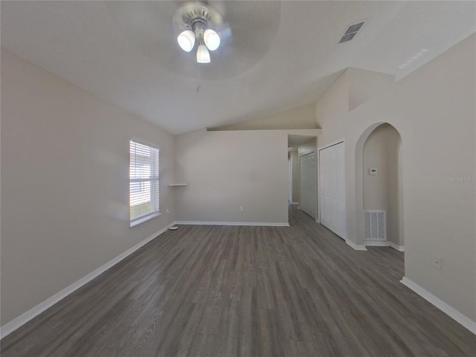 For Rent: $1,939 (3 beds, 2 baths, 1158 Square Feet)