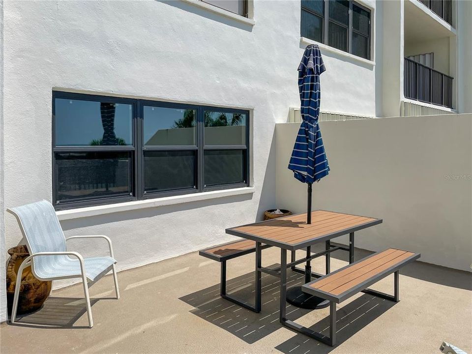 For Rent: $5,500 (2 beds, 2 baths, 1111 Square Feet)