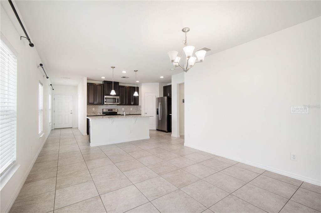 For Rent: $2,195 (3 beds, 2 baths, 1509 Square Feet)