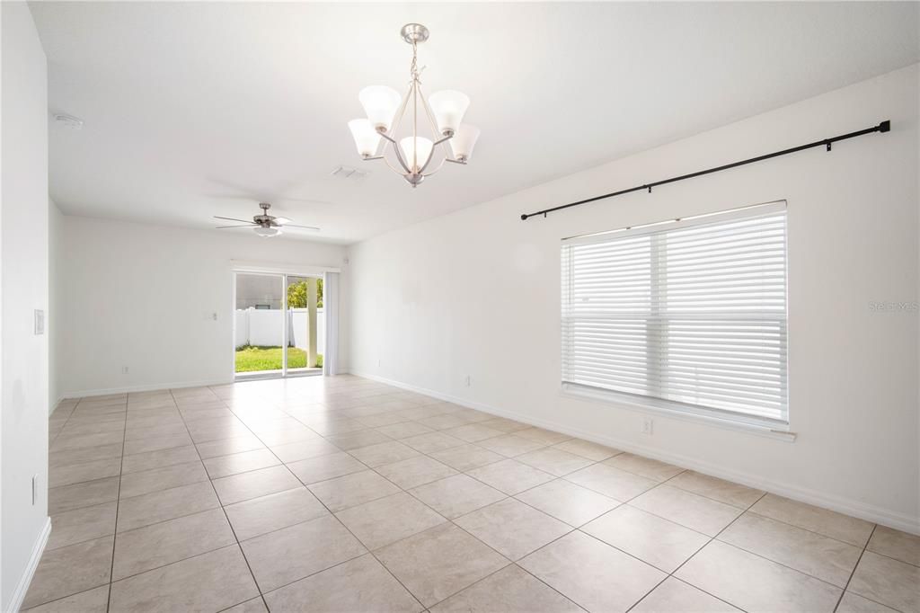 For Rent: $2,195 (3 beds, 2 baths, 1509 Square Feet)