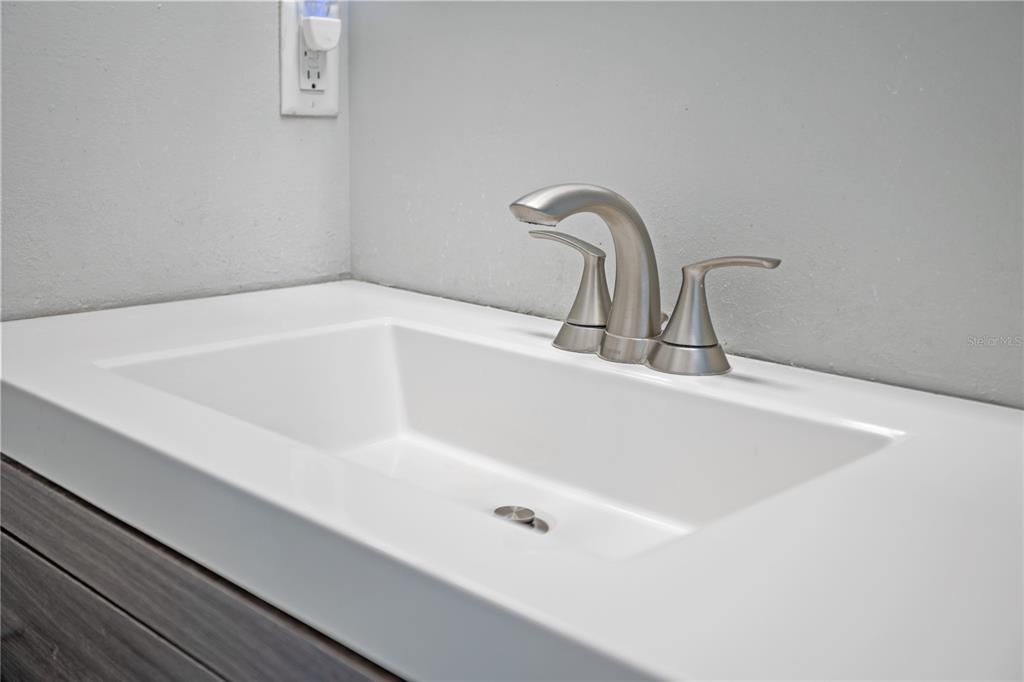 For Sale: $425,000 (3 beds, 2 baths, 1397 Square Feet)