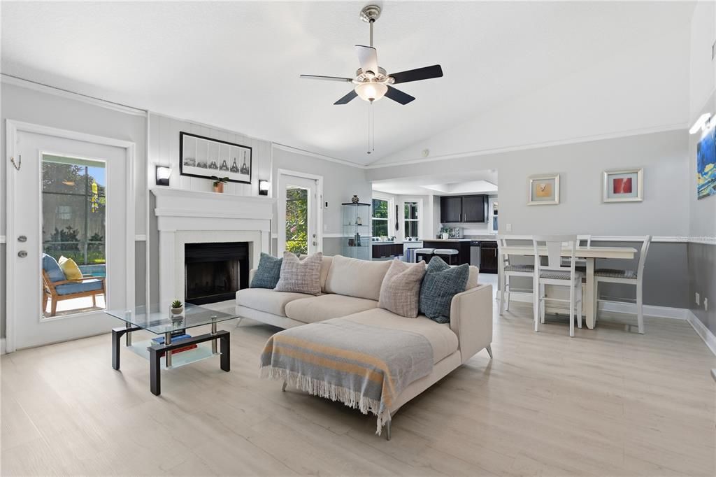 For Sale: $425,000 (3 beds, 2 baths, 1397 Square Feet)